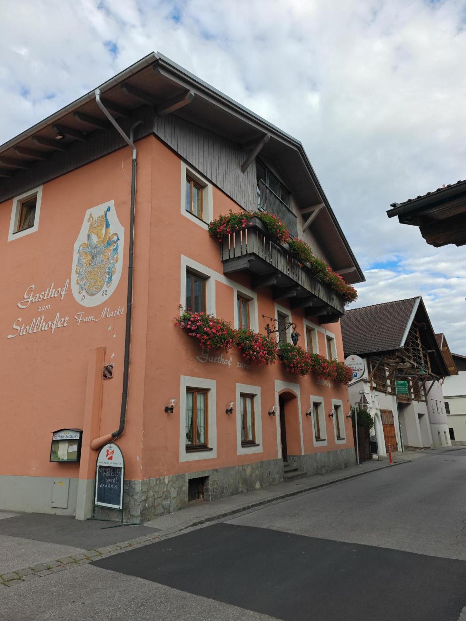 Gasthof Zum Stollhofer Inzing Exterior foto